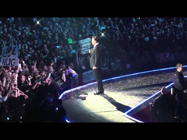 Robbie Williams 28.05.2014 live in Berlin O2 World, HD Medley #17