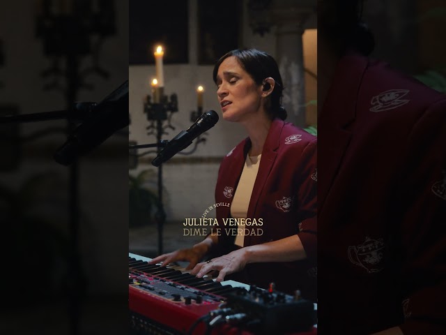 Julieta Venegas "Dime La Verdad" Live in Sevilla