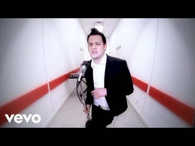 Good Charlotte - I Don't Wanna Be In Love (Dance Floor Anthem) (Official Video)