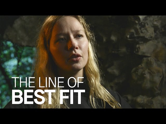 Julia Jacklin performs "Don't Let The Kids Win" for The Line of Best Fit