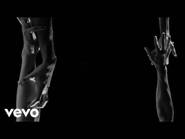 Ricky Martin, Diego El Cigala - Quiéreme (Official Lyric Video)