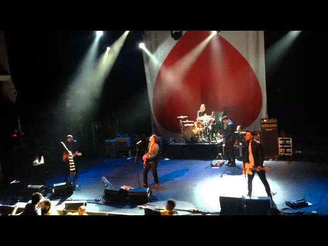 the gaslight anthem - we're getting a divorce, you keep the diner [live]