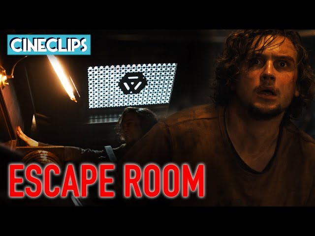 Crushed By Closing Room | Escape Room | Cineclips