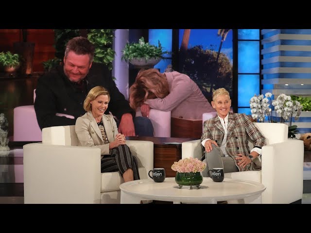 Julie Bowen Felt Terrified Waiting to Scare Blake Shelton