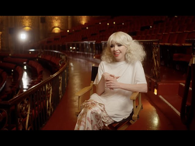 Carly Rae Jepsen - Surrender My Heart (Official Behind The Scenes)