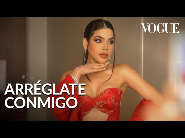Así se preparó Kenia Os para los Premios Juventud 2023 | Vogue México y Latinoamérica