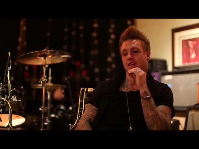 Jacoby Shaddix of Papa Roach talks about 15 Year Anniversary of 'Infest' (@paparoach)