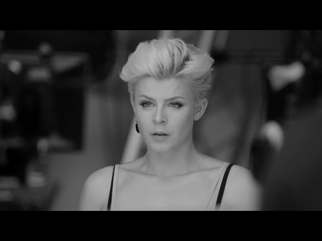 'Dancing On My Own' Behind The Scenes with Robyn