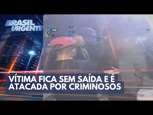 Centro do medo: fogo na avenida e confusão | Brasil Urgente