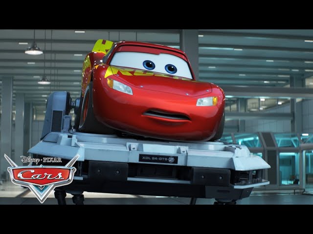 💥 Lightning McQueen Crashes Simulator | Cars 3 | Disney Kids