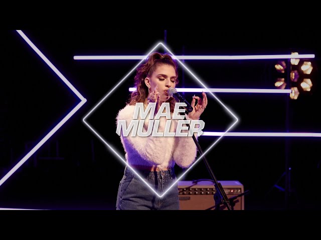 Mae Muller - 'Circles' | Fresh Focus Live Cover