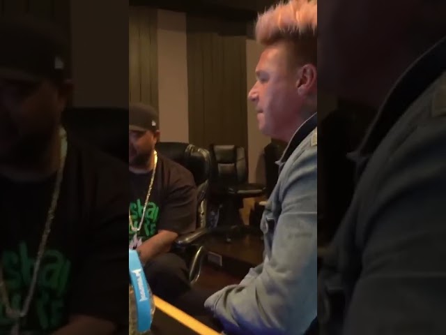 Xzibit reacts to Stand Up by Papa Roach 😮 🔥