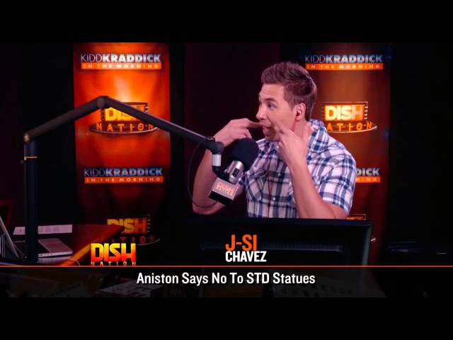Dish Nation - Jen Says 'No' to Justin Theroux's STD Statues!