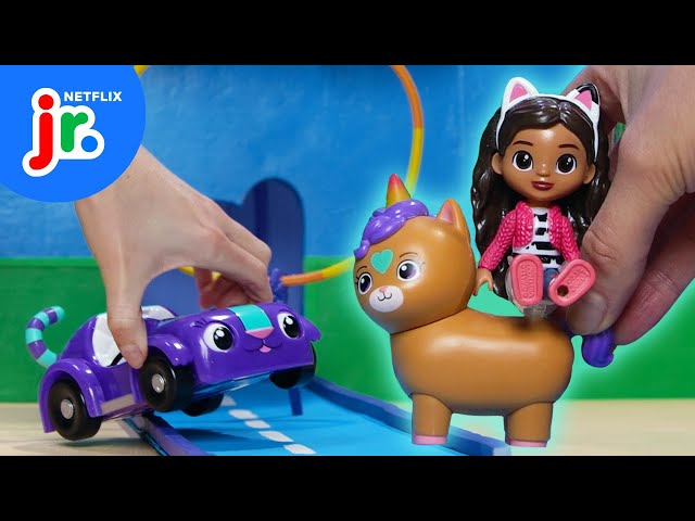 Gabby & Kico's Obstacle Course Challenge! 🌈😻 Gabby's Dollhouse Toy Play | Netflix Jr