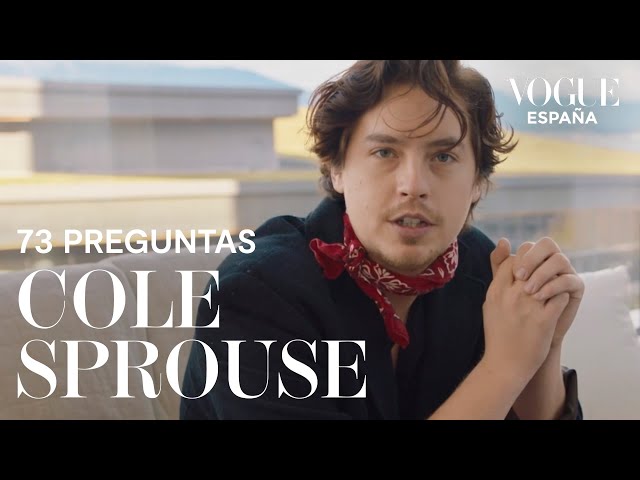 73 preguntas a Cole Sprouse | VOGUE España