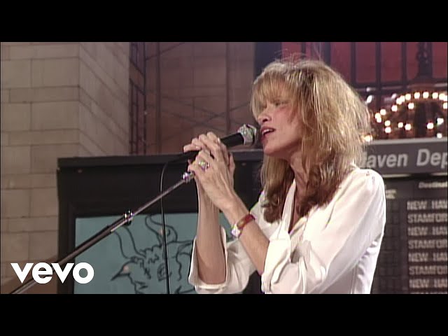 Carly Simon - Coming Around Again (Live At Grand Central - Official Video)