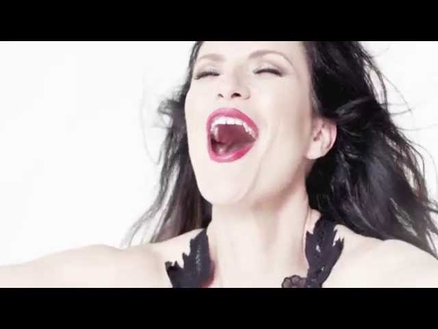 Laura Pausini - Sino a ti (with Thalia) (Official Video)