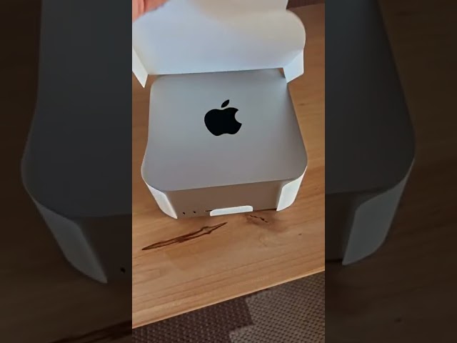 Just bought a new apple m1 ultra Mac studio! 🙏🏻🖥‼️