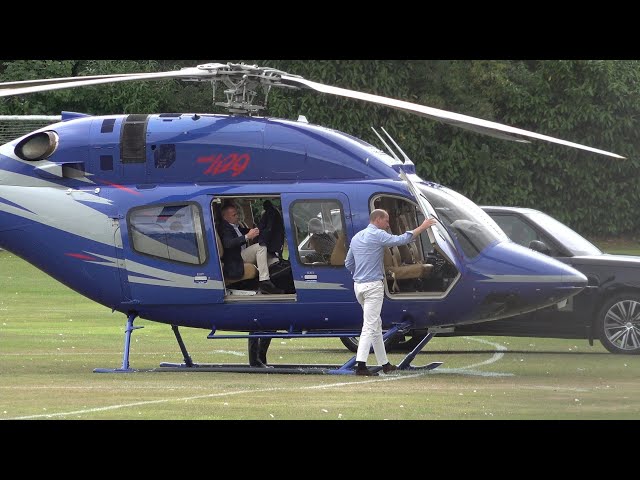 Prince William lands in a helicopter 🚁