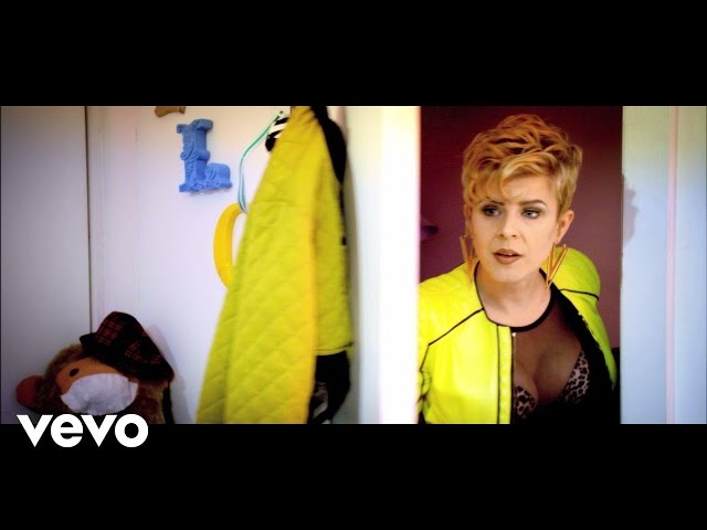 Robyn - U Should Know Better ft. Snoop Dogg