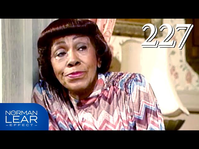 227 | No One Spilled Tea Like Pearl | The Norman Lear Effect