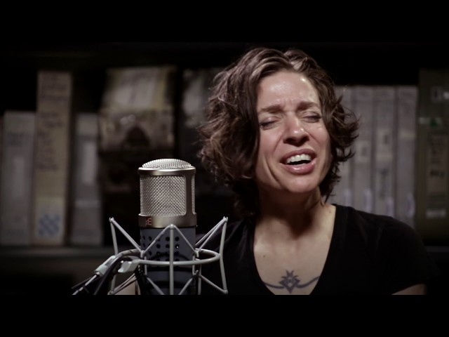 Ani DiFranco - Zizzing - 6/9/2017 - Paste Studios, New York, NY