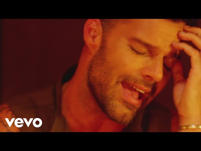 Ricky Martin - Perdóname (Official Video)
