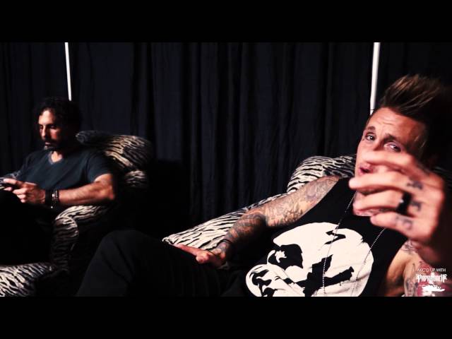 Mic'd up with Papa Roach