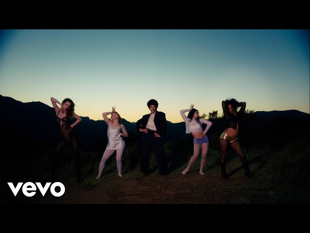 Isaac Dunbar - I Love To Dance (Official Video)