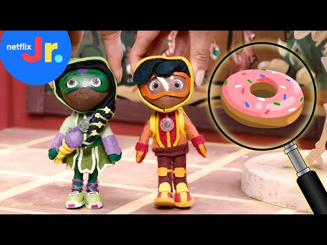 Toy Play Hide and Seek: Find the Mess in the Museum! Action Pack | Netflix Jr
