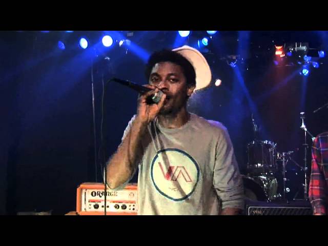 Shwayze - Roamin' - Live on Fearless Music HD