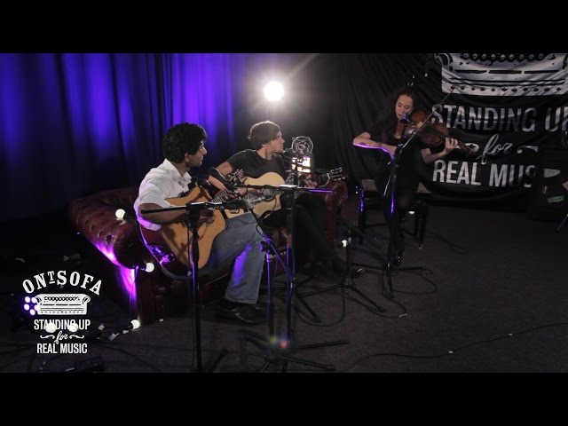 August And After - Round Here (Counting Crows Cover) - Ont Sofa Sensible Music Sessions