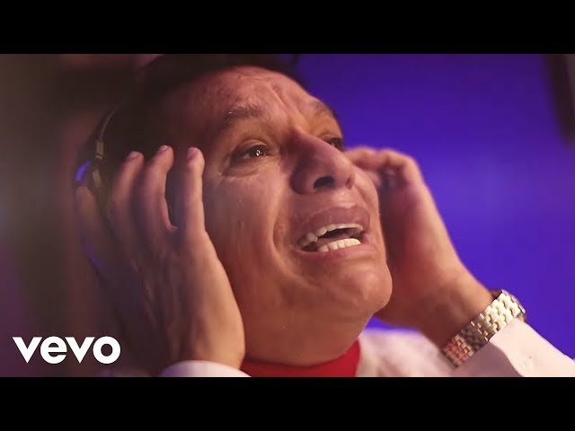 Juan Gabriel - Yo Te Bendigo Mi Amor ft. David Bisbal