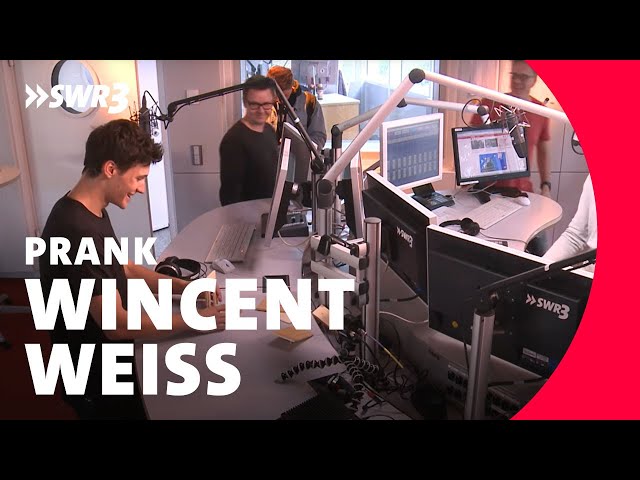 Wincent Weiss mit Klohäuschen gepranked // HIGHLIGHTS - SWR3 New Pop Festival 2017