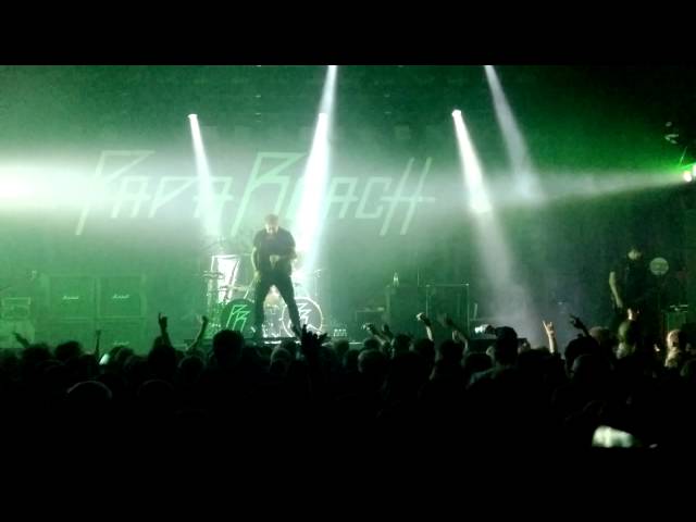 Papa Roach – Getting Away with Murder (live @ Berlin Columbiahalle, 29.10.2014)