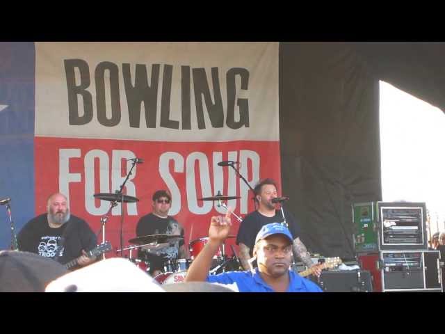 Bowling For Soup - Stacy's Mom (Fountains Of Wayne Cover) at Vans Warped Tour '13