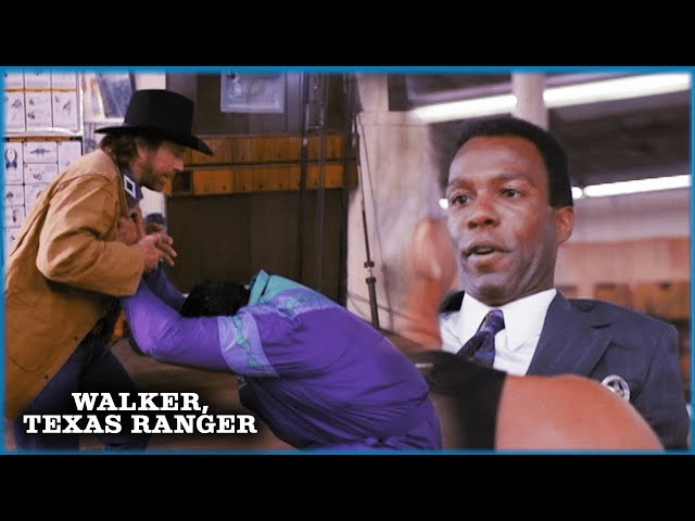 Bust Up In The Gym | Walker, Texas Ranger