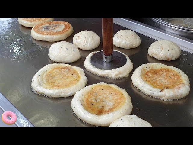 한국 길거리 음식- 잠실야구장 새마을전통시장 호떡 (Korea street food - Traditional market Hotteok : Korean pancake)