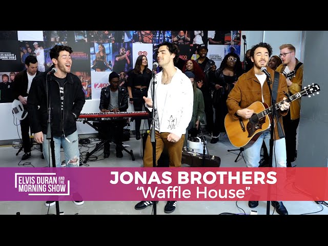 Jonas Brothers - "Waffle House" | Elvis Duran Live