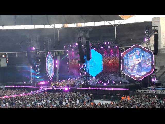 Coldplay "Every Teardrop Is a Waterfall" Live @Berlin Olympiastadion, 29.06.2016