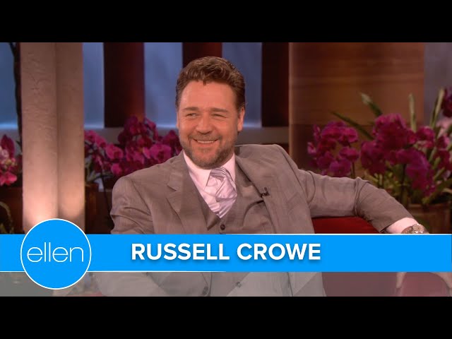 Russel Crowe on Joining Twitter (Season 7)