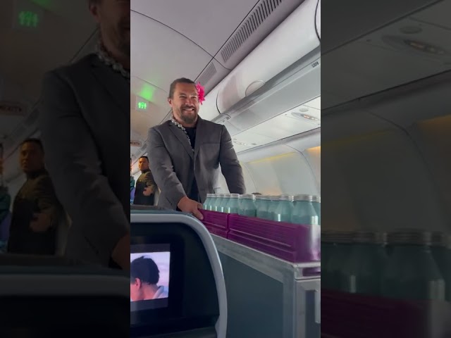 Aquaman? Jason Momoa Hands Out Plastic-Free Water Bottles While Serving as Flight Attendant