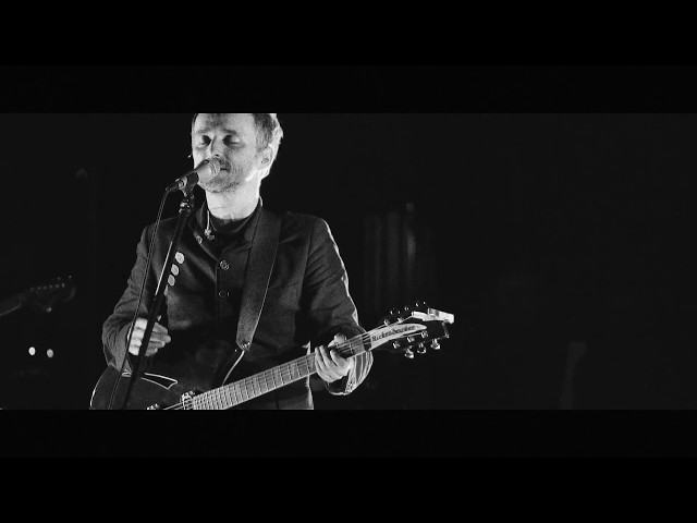 Artur Rojek - Długość dźwięku samotności (Official Live Video)