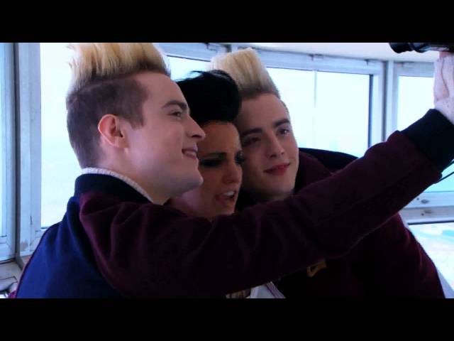 MuchMusic: Jedward and Phoebe Take on the CN Tower