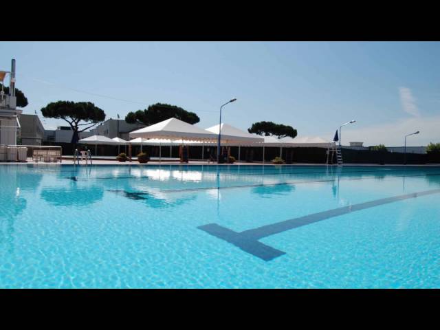 Ambience - Outdoor Swimming Pool