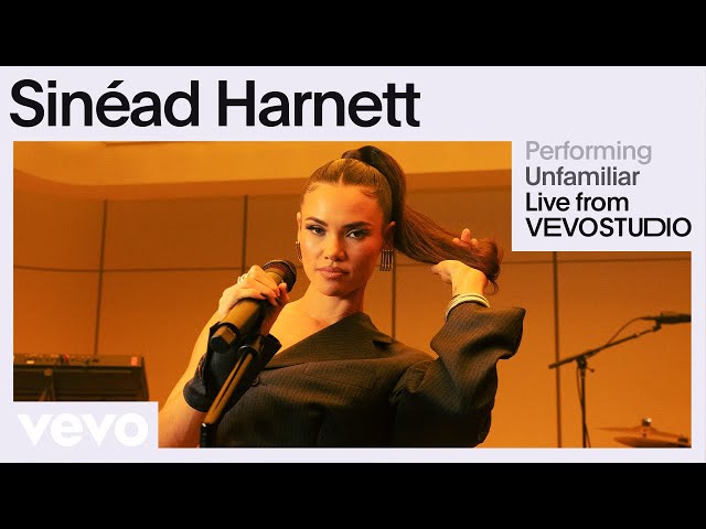 Sinéad Harnett - Unfamilar (Live Performance) | Vevo