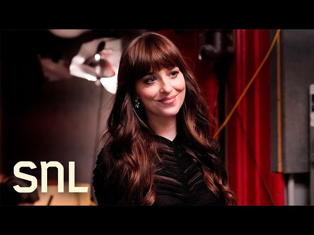 Dakota Johnson Gives a Tour of SNL's Studio 8H