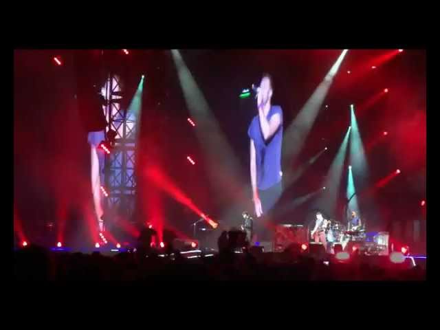 Coldplay - Lovers In Japan & The Scientist (Hannover AWD-Arena 22.09.2012)