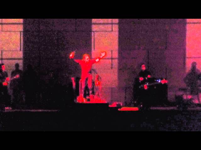 Roger Waters (Pink Floyd) Live 2013 Oslo Norway, "Run Like Hell" HD Cam