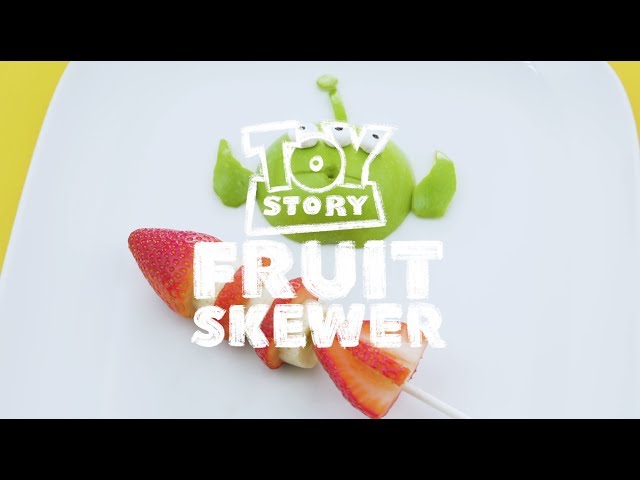 Toy Story Land Fruit Skewers | Snack Attack | WDW Best Day Ever